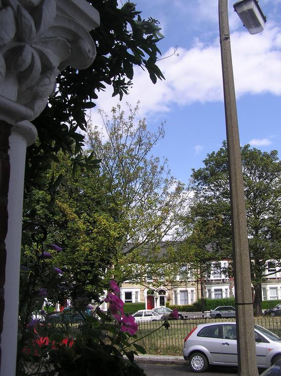 Holmewood Homestay Londýn Exteriér fotografie